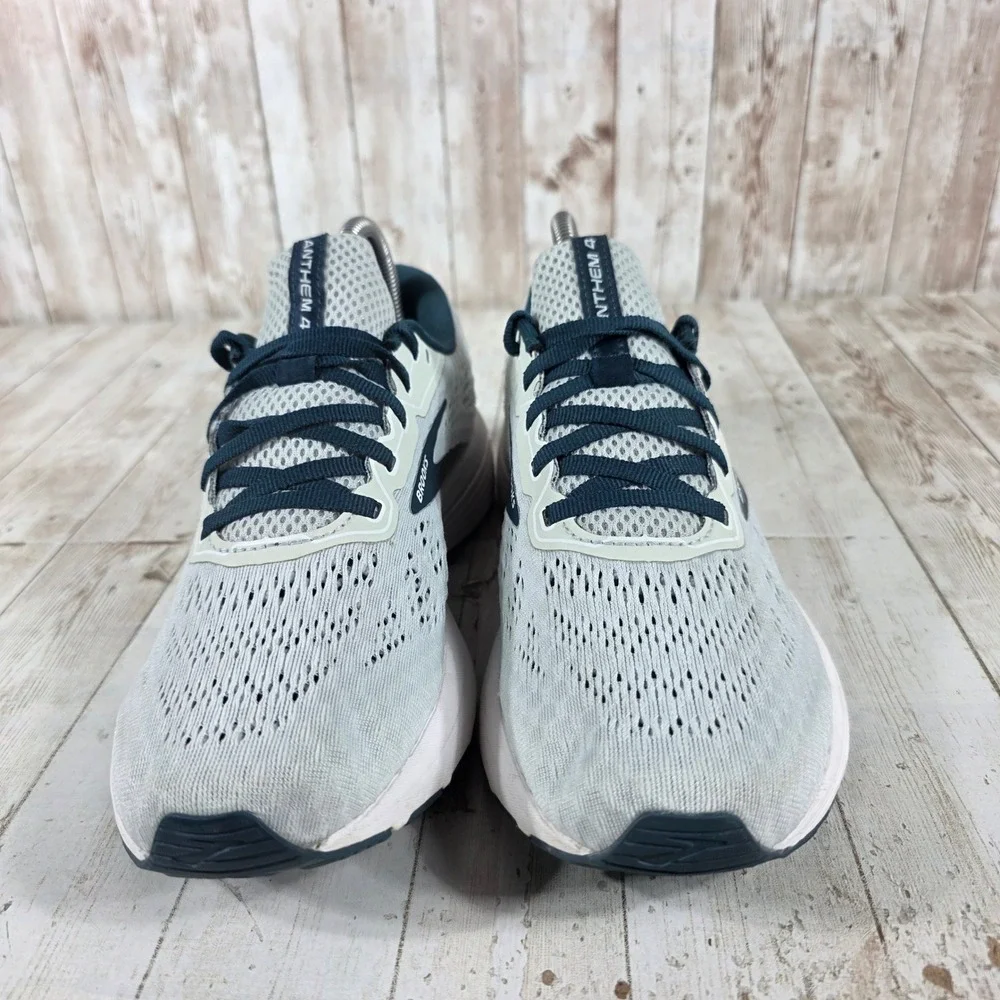 Brooks anthem running